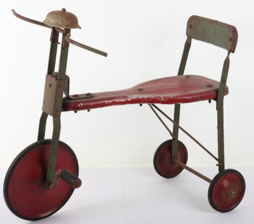 Rare Tri-ang Pedal child’s tricycle, 1937