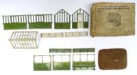 Britains Miniature Gardening 053 Greenhouse and 28MG Garden Shelter