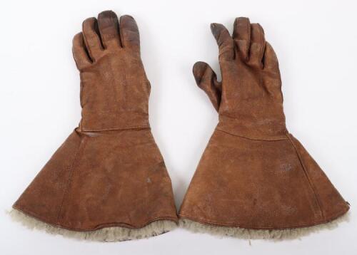 Pair of Brown Leather Aviators Gauntlets