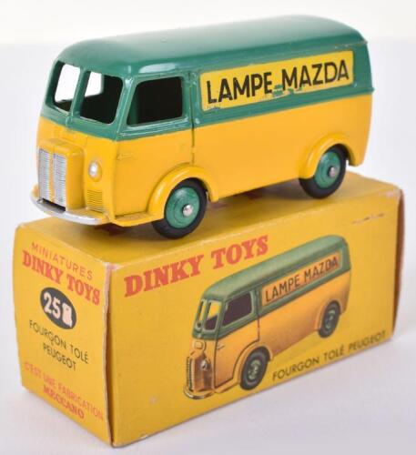 French Dinky Toys 25B Peugeot D.3.A Van