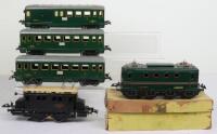 French Hornby Series 0 gauge locomotive and coaches
