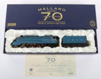 Hornby 00 Gauge R2684 LNER Mallard A4 Class Locomotive & Tender