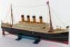 A Tucher & Walther Contemporary clockwork tinplate model of the 'Titanic’ Ship' - 2