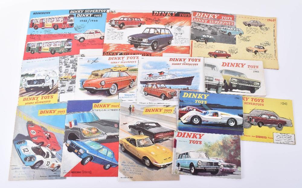 DINKY TOYS CATALOGUES ATLAS & ORIGINAL plus PIN BADGES - CHOOSE FROM DINKY TOYS CATALOGUES ATLAS & ORIGINAL plus PIN BADGES - CHOOSE FROM