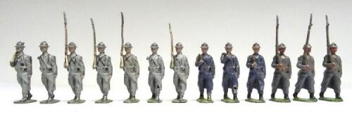 Britains RARE Paris Office French Infanterie in steel helmets