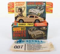 Corgi Toys 261 James Bond Aston Martin D.B.5 from the Film “Goldfinger”