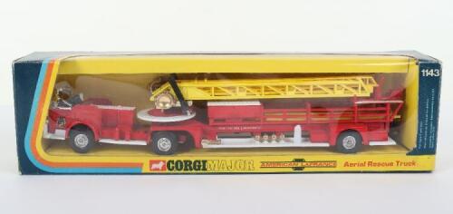 Corgi Major Toys 1143 American LaFrance Aerial Rescue Truck Fire Engine