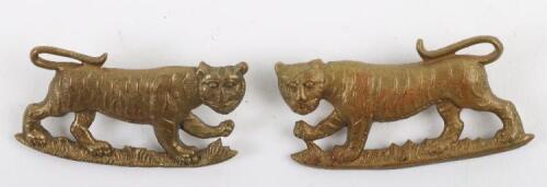 Pair of Early Pattern York & Lancaster Regiment Collar Badges