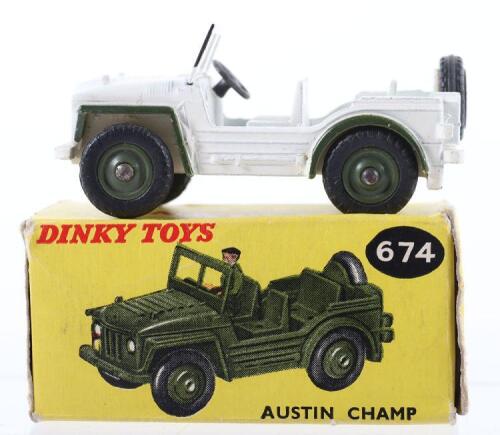 Dinky Toys 674 U.N. Austin Champ