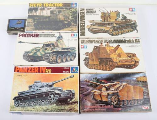 Quantity of Military Plastic Kits 1:35 scale