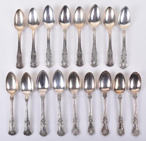 Seventeen Georgian fiddle, thread and shell pattern teaspoons