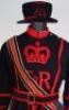Elizabeth II Yeoman Warder (Beefeater) Uniform - 4