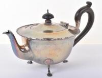 An early 20th century silver teapot, by Atkin Bros Ltd, Birmingham 1923