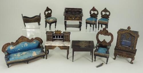 Collection of Waltershausen dolls house furniture, German circa 1880s/90s,