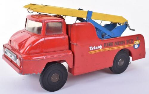 Tri-ang pressed steel Thames Trader Fire Engine