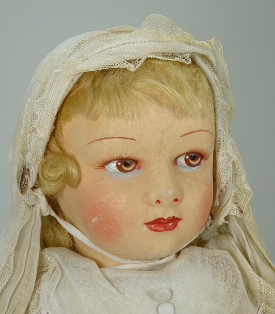 Enfant poupée française en feutre attribuée à Raynal, vers 1930 Enfant poupée française en feutre attribuée à Raynal, vers 1930