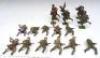 Miscellaneous toy soldiers including many Britains second grade - 4