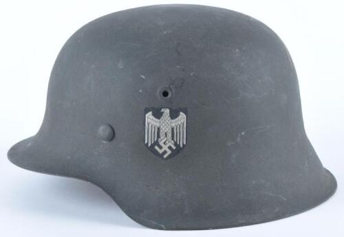 Mint Un-Issued WW2 German Army M-42 Single Decal Steel Combat Helmet