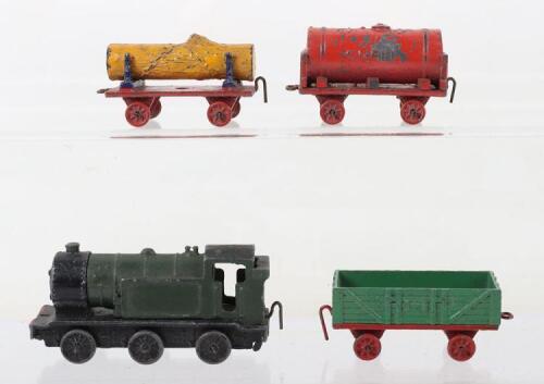 Dinky Toys Pre War Set 19 Mixed Goods Train Set