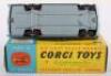 Corgi Toys 235 Oldsmobile Super 88 - 5