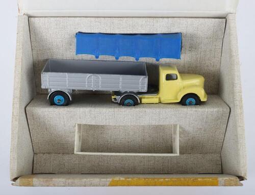 Dinky Toys 424 Commer Convertible Articulated Truck
