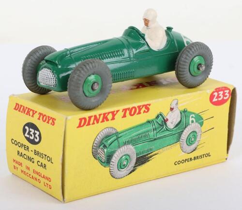 Dinky Toys 233 Cooper Bristol Racing Car