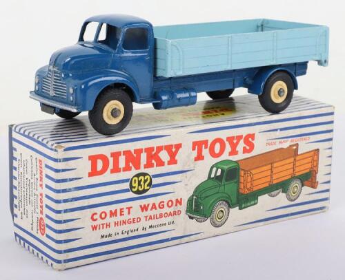 Dinky Toys 932 (532) Comet Wagon with hinged tailboard