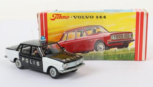 Tekno 835 Volvo 144 Police Car