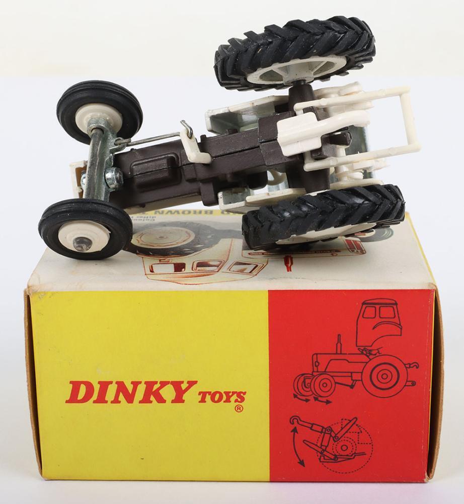 Dinky 305 Trattore David Marrone Con Cofano Bianco - Riproduzione Trattore Da Collezione