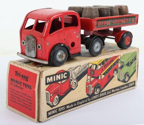 Tri-ang Minic boxed Mechanical horse and Brewer’s trailer with barrels