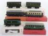 French Hornby 0 gauge Passenger coaches - 2