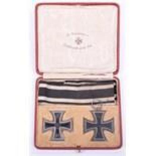 Deluxe Presentation Cased Set of Iron Cross 1st and 2nd Class