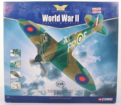 Corgi製 Spitfier スピットファイヤー　1／32スケール　新品 Corgi Boxed Aviation Archive 1:32 Scale Supermarine Spitfire
