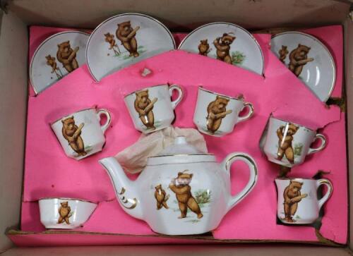 Alexandra Sporting bears boxed toy tea set, English circa 1910,