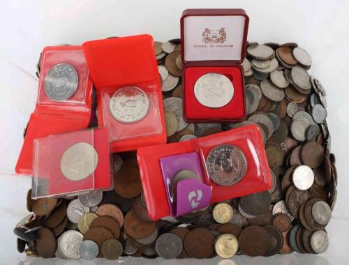 A large amount of GB and word coinage, 18th century onwards including some sivler examples