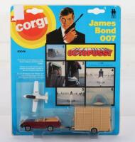 Corgi Juniors E3019 James Bond Octopussy set with Roger Moore silhouette