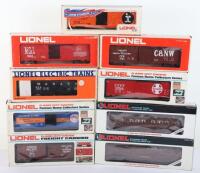 Collection of boxed Lionel 0 gauge passenger coaches and wagons, 1970s/80s