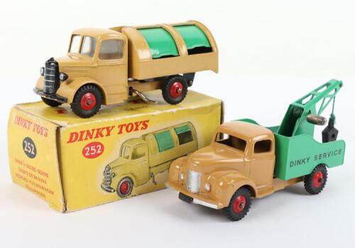Dinky Toys 252 Bedford Refuse Wagon, with windows