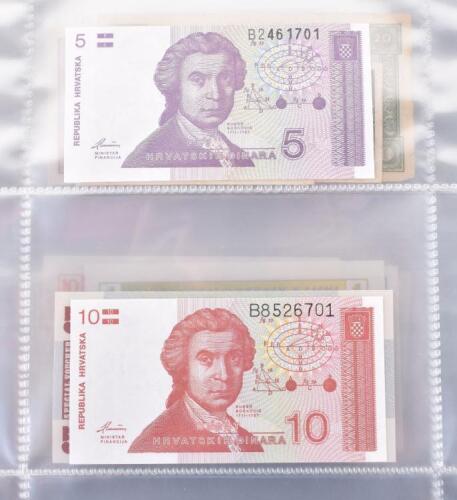A folder of smaller banknotes
