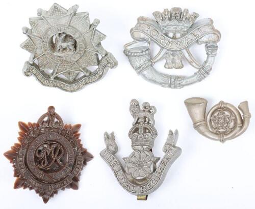 5x WW2 British War Economy Plastic Cap Badges
