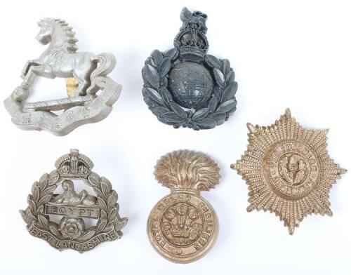5x WW2 British War Economy Plastic Cap Badges