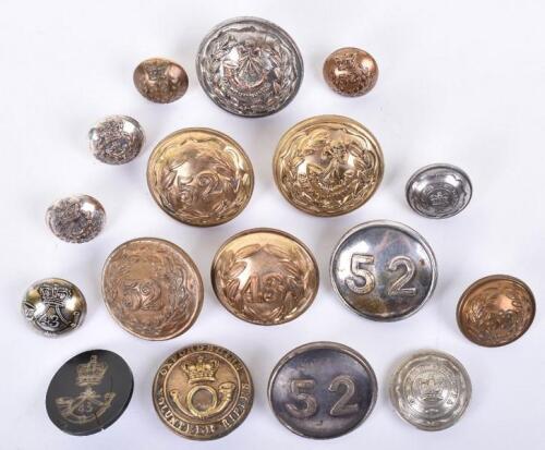 Grouping of Early Tunic Buttons of Oxfordshire Interest