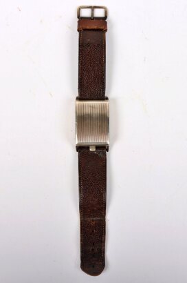 An Art Deco gentlemanÕs silver tank style wristwatch