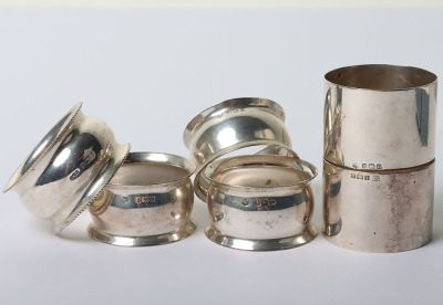 A silver hammered bowl, by Mappin & Webb, 1908, a pair of boxed napkin rings - 3