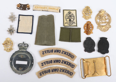 Grouping of Queens Own Buffs, Queens Regiment and Princess of Wales Royal Regiment Badges - 2