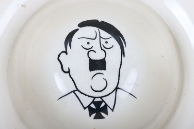 Fieldings Crown Devon WW2 Novelty Musical Chamber Pot - 2