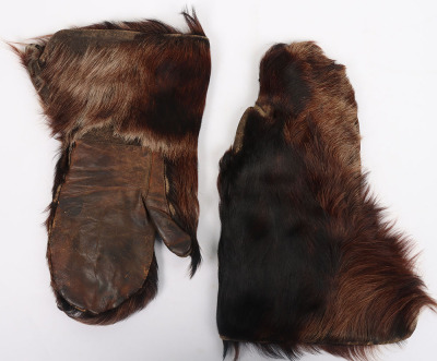 Pair of 19th Century American Frontiersman Bearskin Gloves Belonging to Dr W F Carver, Wild West Sharpshooter and Creator of Diving Horse Attraction - 2