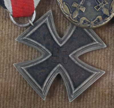 WW2 German Iron Cross 2nd Class Grouping - 5