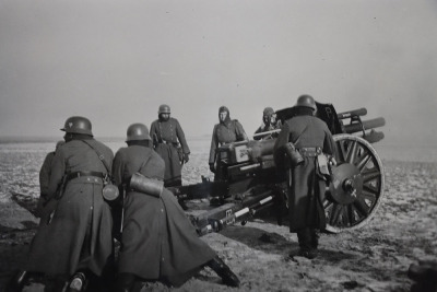 Impressive WW2 German Eastern Front Photograph Album - 46