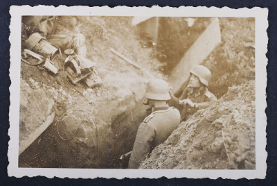 Impressive WW2 German Eastern Front Photograph Album - 11